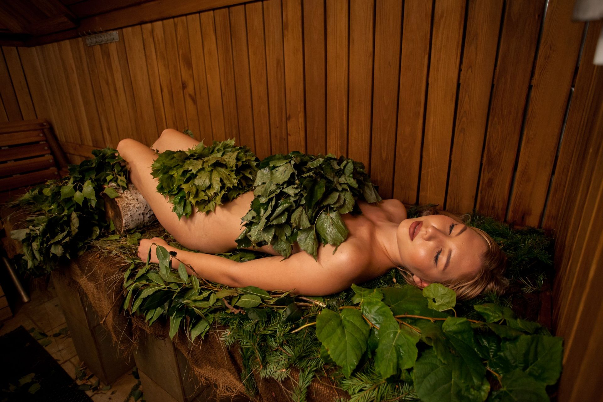 The banya steam bath is very important to russians and its just as popular фото 104