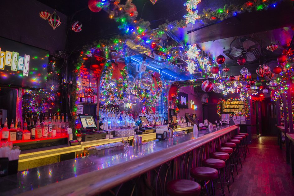 Pieces Bar