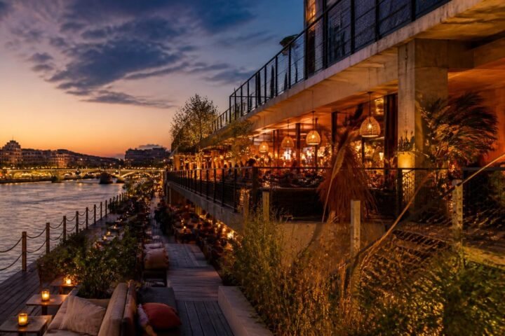 A Guide to Wanderlust in Paris