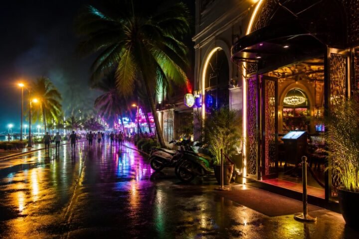 BEAR Club Phu Quoc in BEAR Club Phu Quoc: a late-night club on Trần Hưng Đạo in Dương Đông