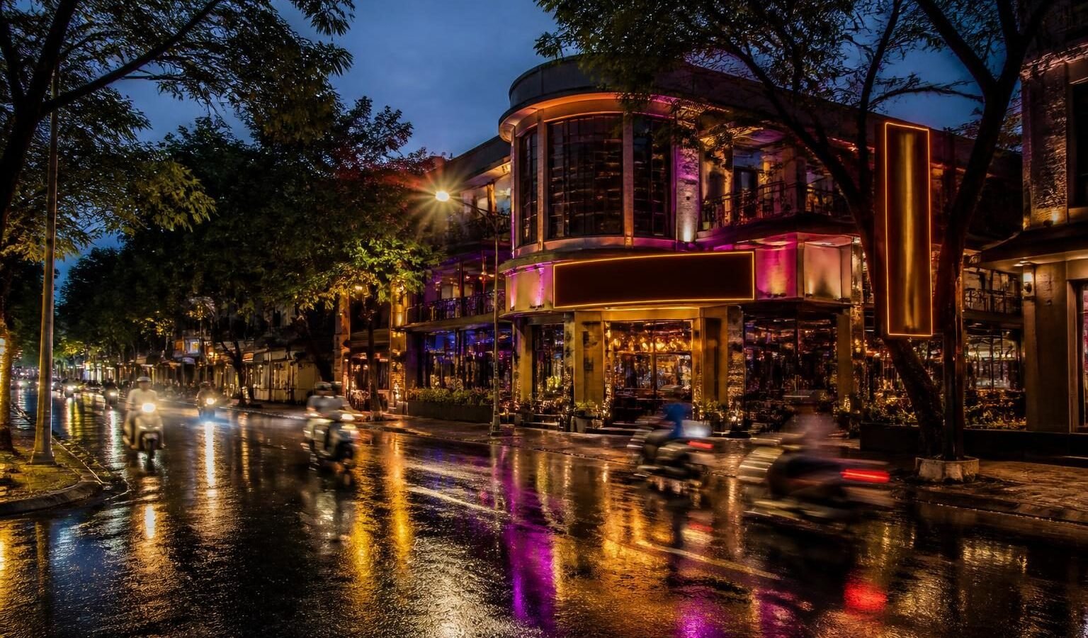 Taboo pub in Taboo Pub in Huế: a late-night stop in Vỹ Dạ